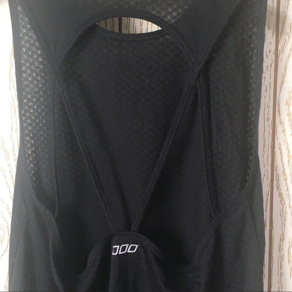 Lorna Jane Riley tank top - Picture 5 of 13